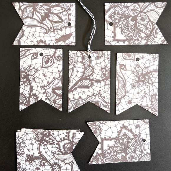 Black & White Halloween Tags with Ribbon Set of 20 - Picture 3 of 4